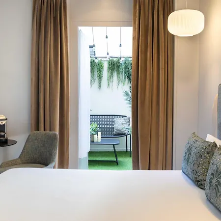 Eiffel Saint Charles 3* Parigi