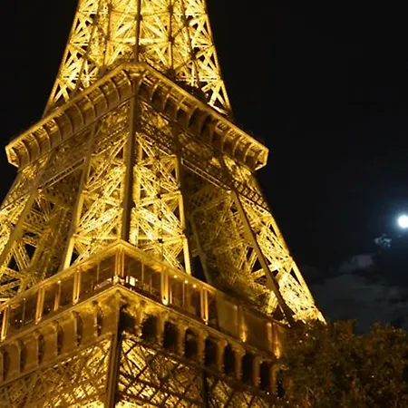Eiffel Saint Charles Hotel Paris