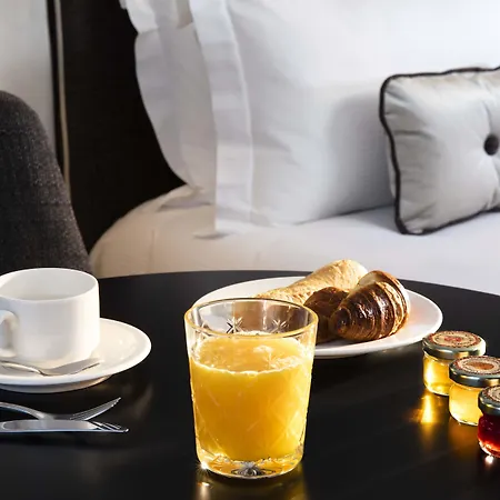 Hotel Eiffel Saint Charles 3*
