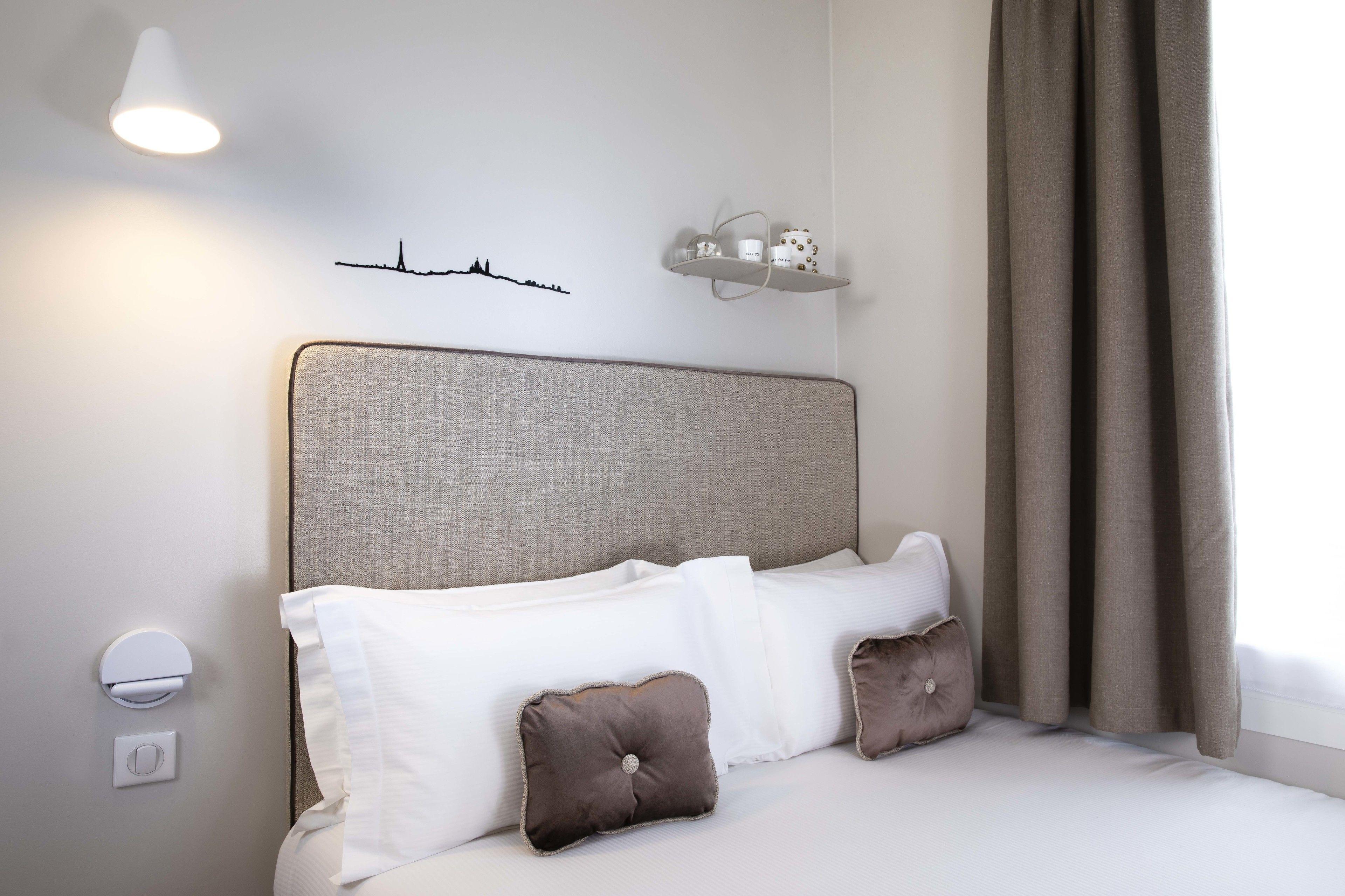 Eiffel Saint Charles 3*