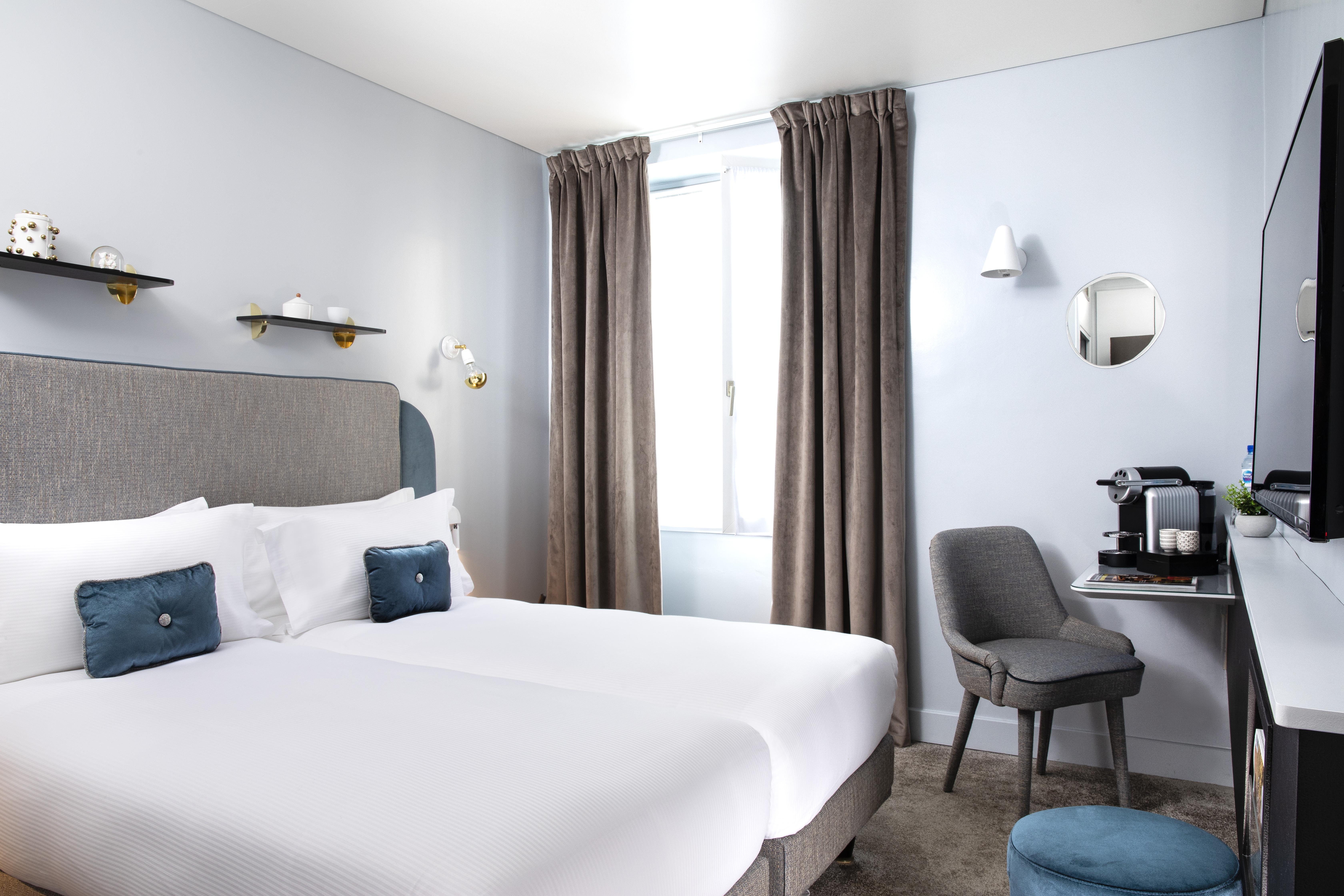 Eiffel Saint Charles Hotel Paris