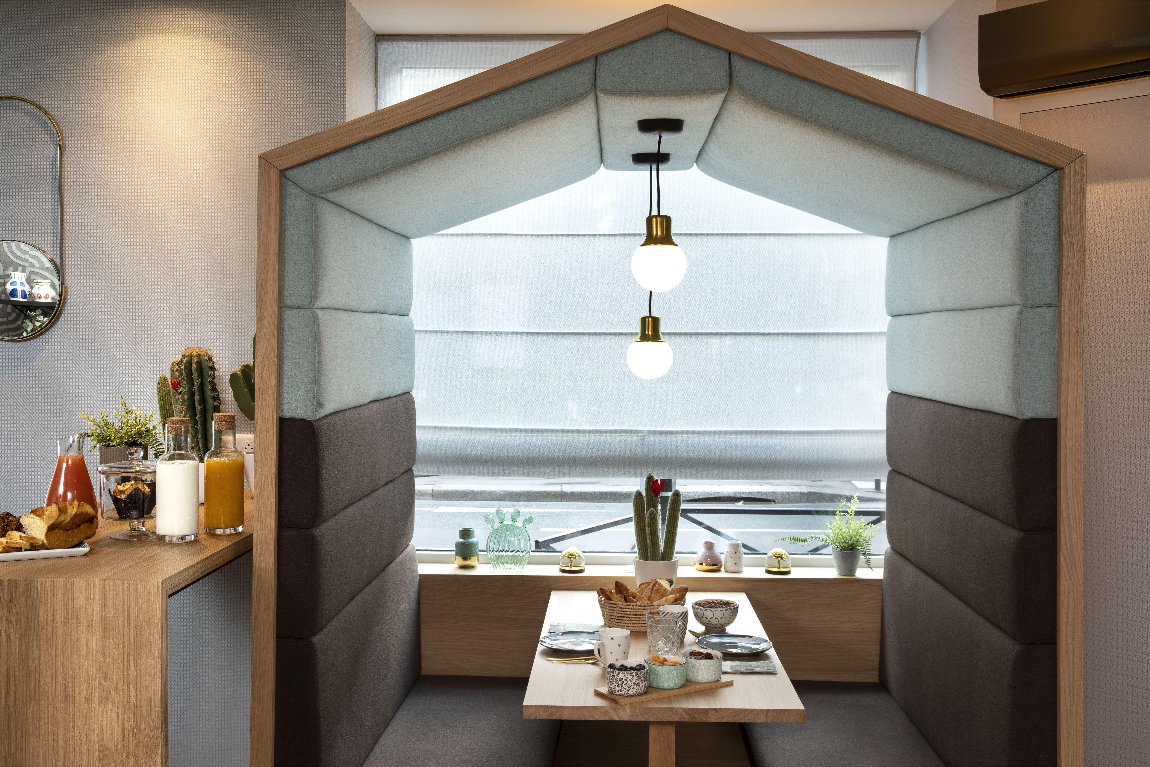 Hotel Eiffel Saint Charles 3*