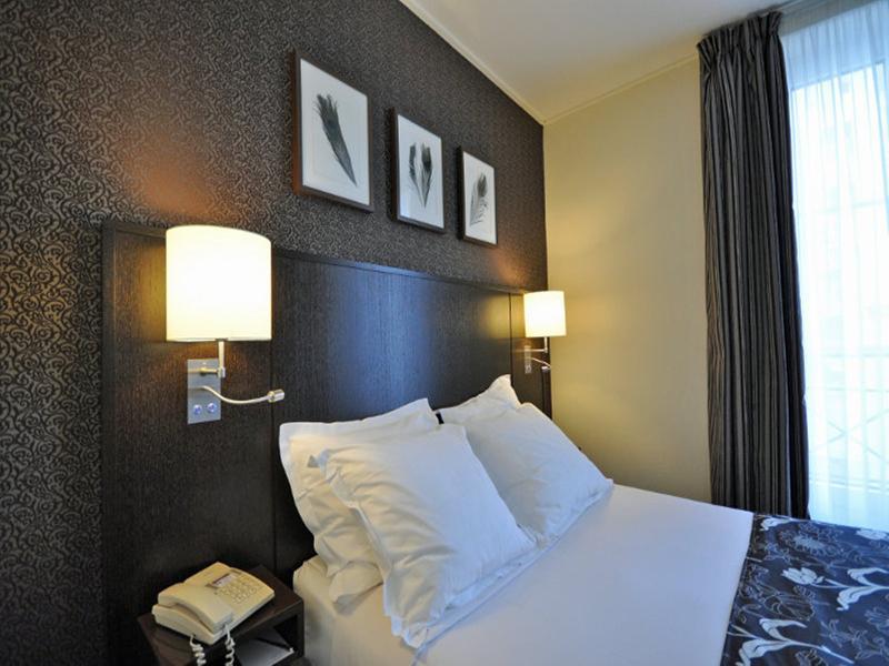 Eiffel Saint Charles Hotel