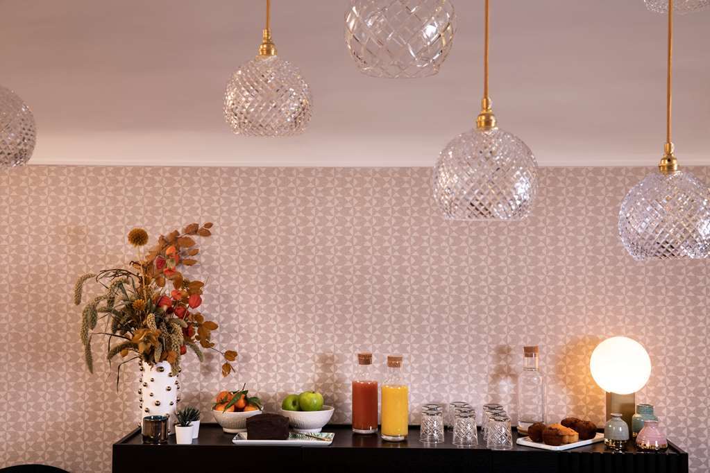 Eiffel Saint Charles Hotel Paris